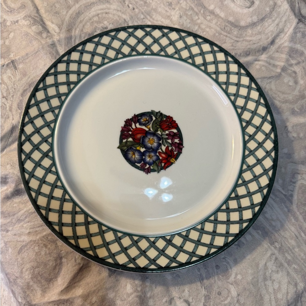 Dansk Nordic Garden 9 inch Salad Plate discontinued pattern Thailand Porcelain